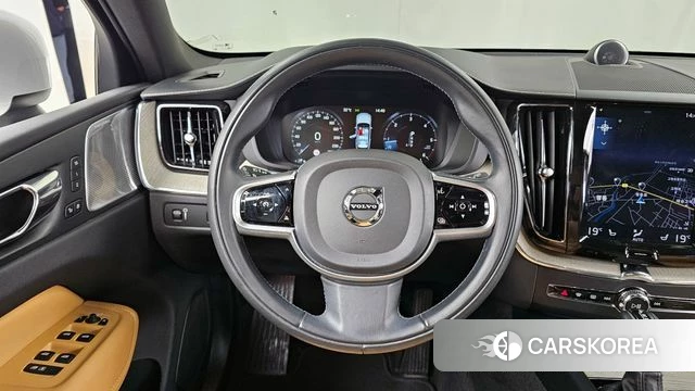 Volvo XC60 second Generation 2019 Белый из Кореи, фото 4