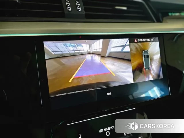 Audi e-Tron 2023 Черный из Кореи, фото 4