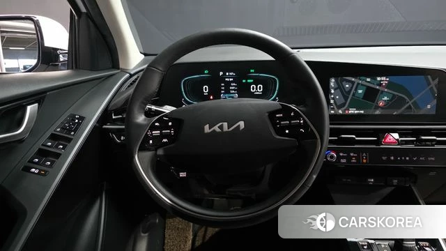 Kia Di Ol Nu Niro 2022 Белый из Кореи, фото 4