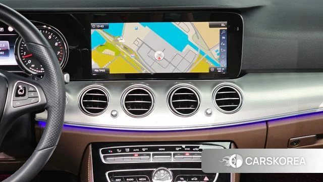 Mercedes-Benz E-Class W213 2018 Черный из Кореи, фото 4