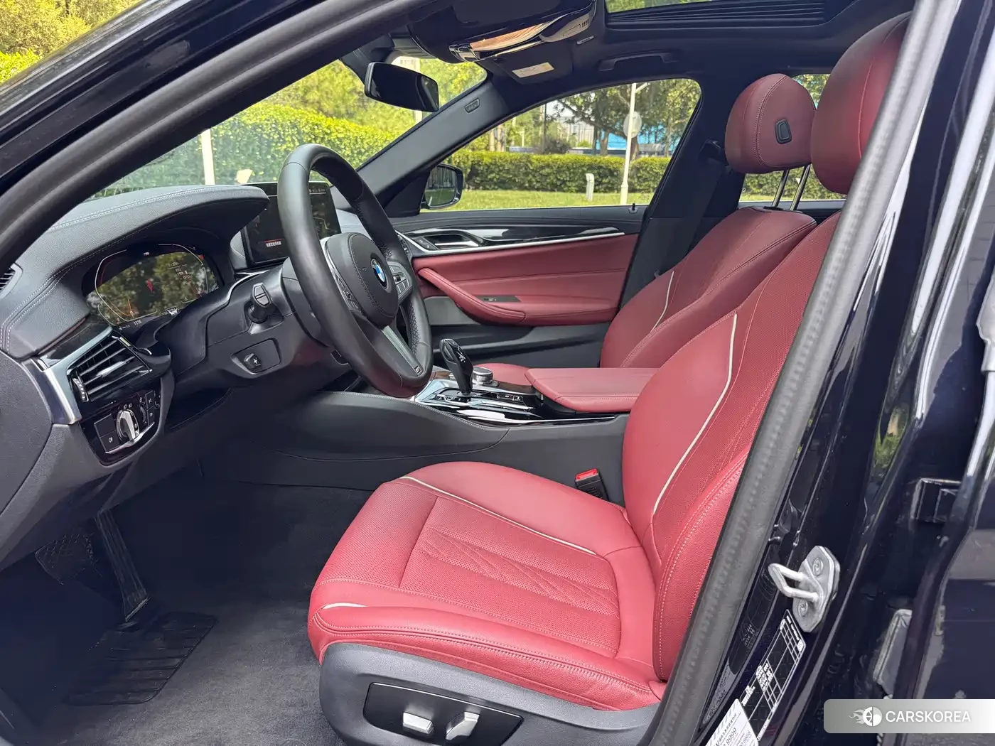BMW 5 series 2023 Черный из Китая, фото 4