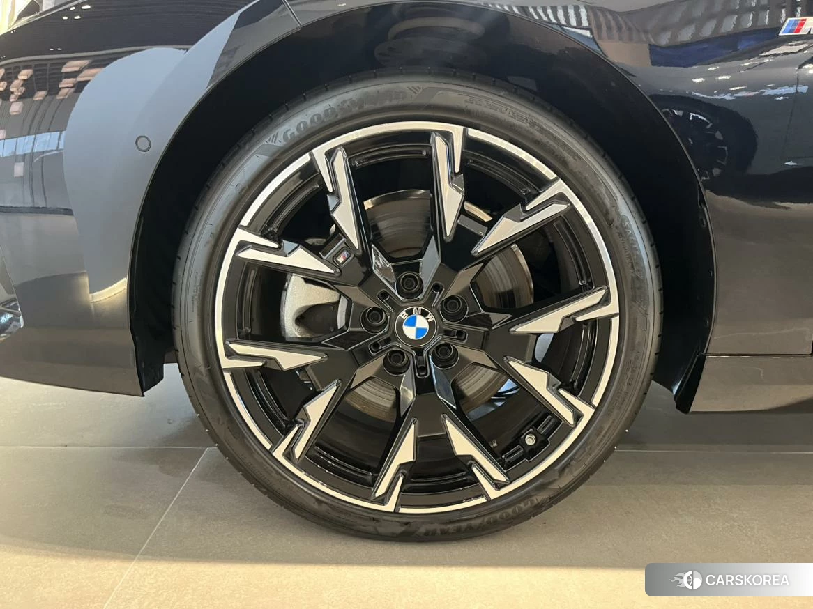 BMW 2 series 2025 Красный из Китая, фото 4