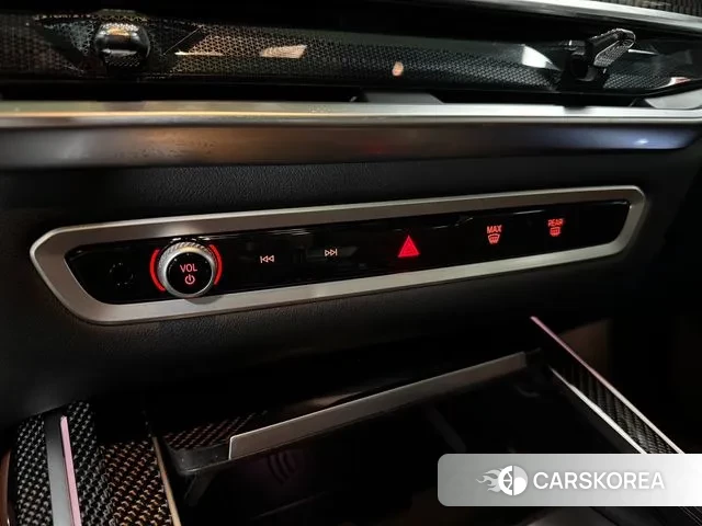 BMW X7 (G07) 2025 Черный из Кореи, фото 4