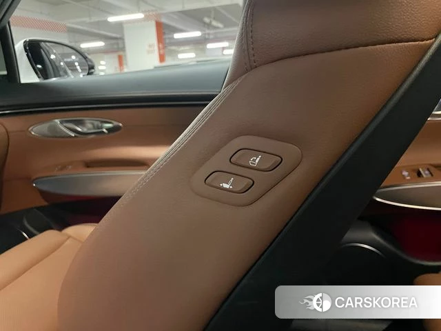 Genesis GV70 2021 Белый из Кореи, фото 4