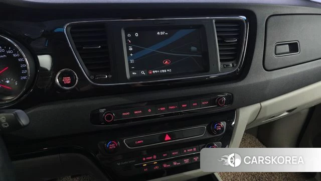 Kia The New Carnival 2018 Белый из Кореи, фото 4