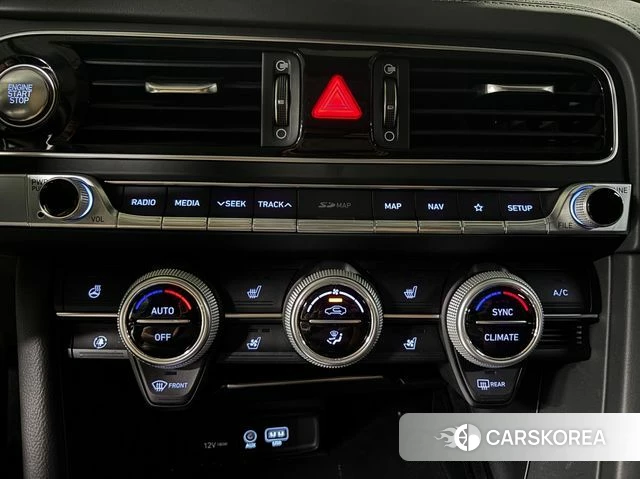 Genesis G70 2019 Черный из Кореи, фото 4