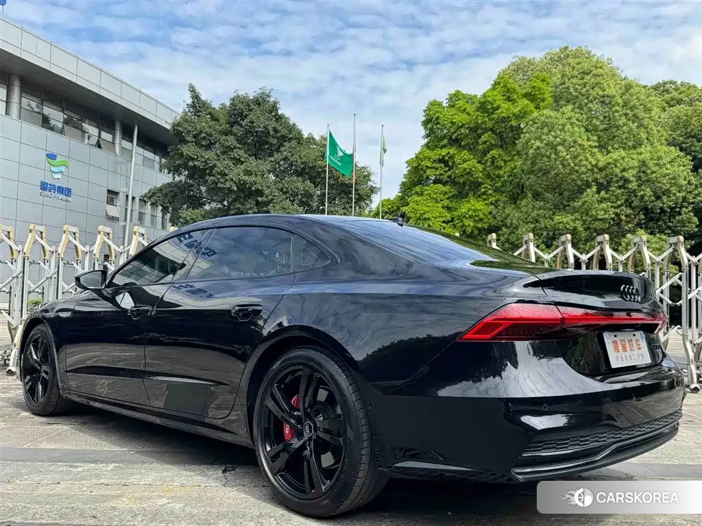 Audi A7L 2023 Черный из Китая, фото 4