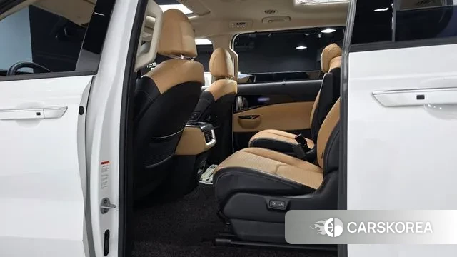 Kia Carnival 4th generation 2023 Белый из Кореи, фото 4