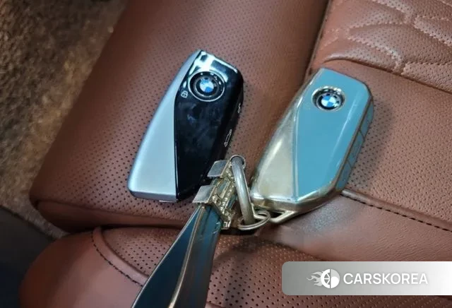 BMW X7 (G07) 2023 Серый из Кореи, фото 4