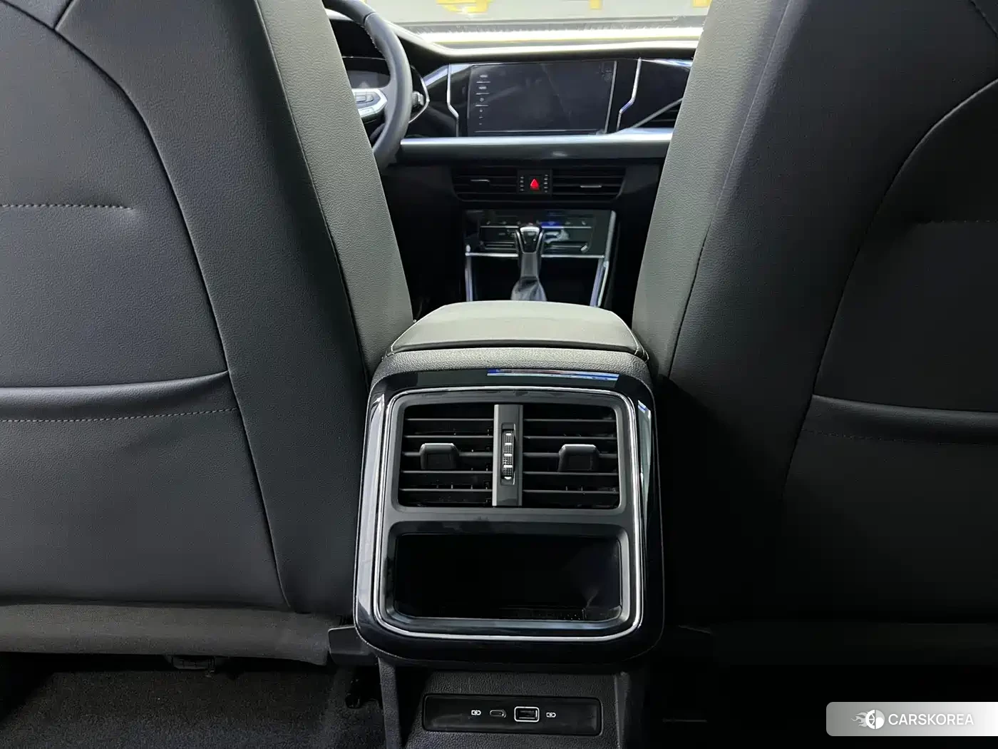 Volkswagen Passat 2023 Черный из Китая, фото 4