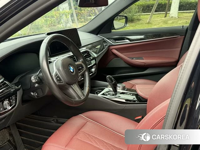 BMW 5 series 2021 Черный из Китая, фото 4