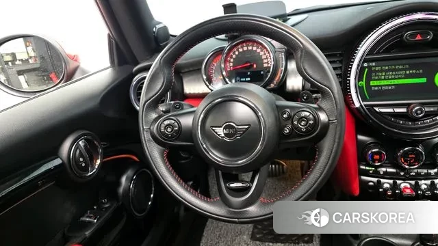 Mini Cooper S 2019 Красный из Кореи, фото 4