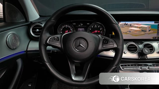 Mercedes-Benz E-Class W213 2018 Белый из Кореи, фото 4