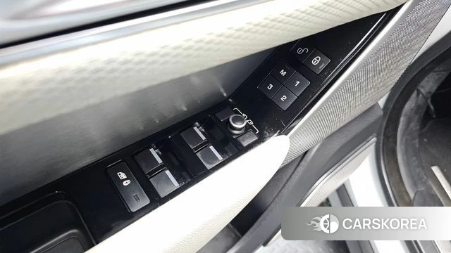 Land Rover Range Rover Velar 2018 Белый из Кореи, фото 4