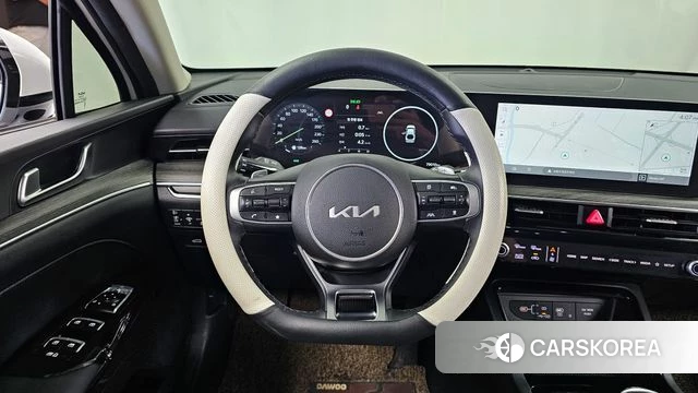 Kia The New K5 3rd generation 2024 Белый из Кореи, фото 4