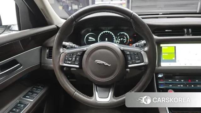 Jaguar XF (X260) 2018 Белый из Кореи, фото 4