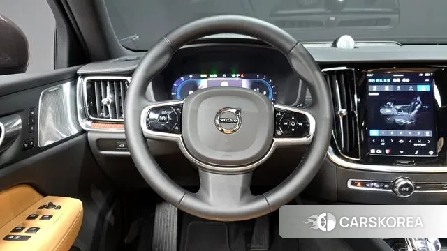 Volvo V60 Cross-Country 2nd Generation 2024 Серый из Кореи, фото 4
