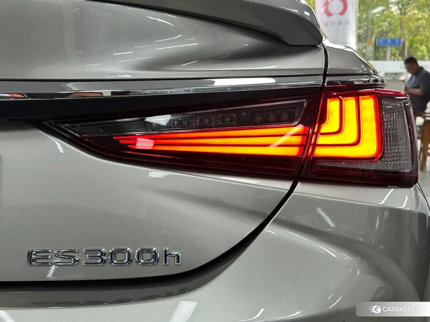 Lexus ES 2022 Silver/gray из Китая, фото 4