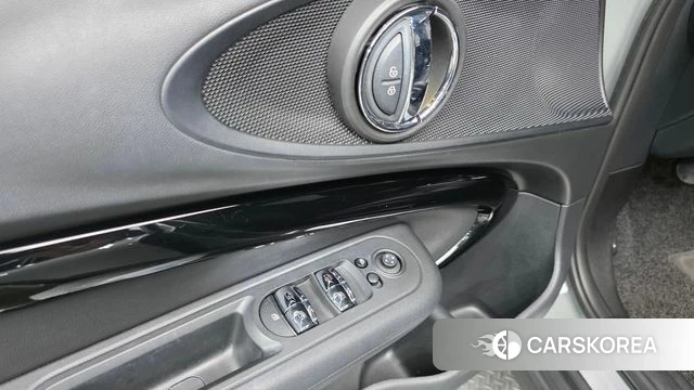 Mini Cooper Clubman 2022 Серебристо-серый из Кореи, фото 4