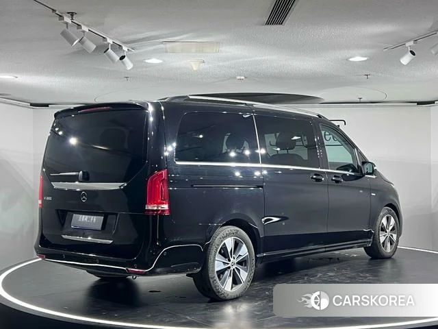Mercedes-Benz V-class 2023 Черный из Китая, фото 4