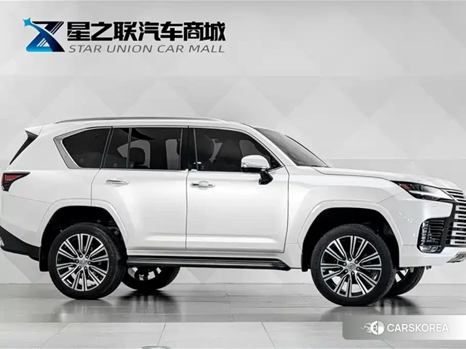 Lexus LX 2025 Белый из Китая, фото 4