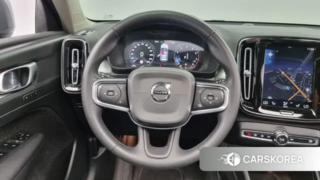 Volvo XC40 2020 Светло-серебряный цвет из Кореи, фото 4