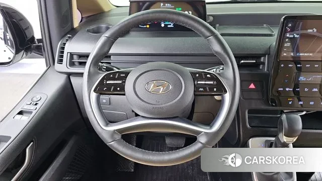 Hyundai Staria 2023 Белый из Кореи, фото 4