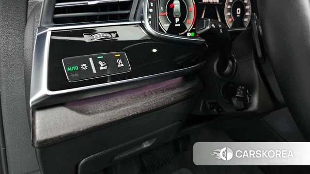 Audi Q7 (4M) 2023 Черный из Кореи, фото 4