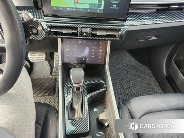 Ssangyong Torres 2024 Черный из Кореи, фото 4