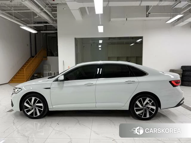 Volkswagen Sagitar 2025 Белый из Китая, фото 4