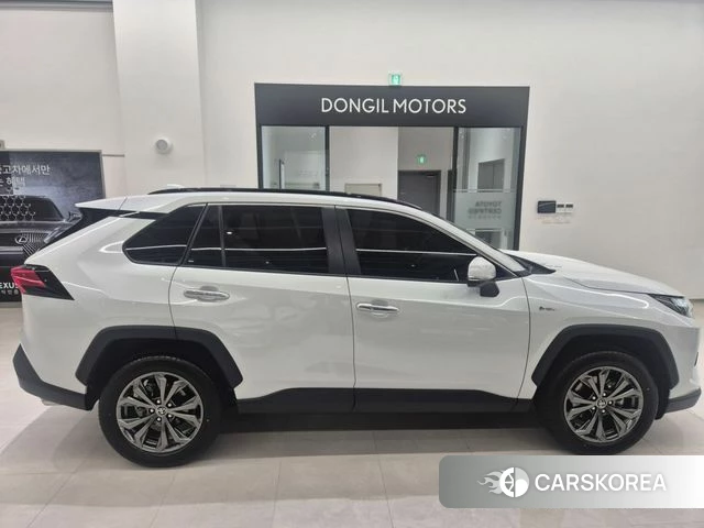 Toyota RAV4 5th Generation 2025 Белый из Кореи, фото 4