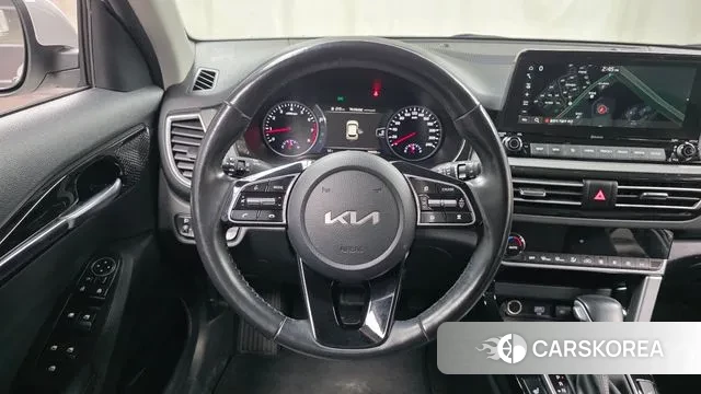 Kia Seltos 2022 Белый из Кореи, фото 4