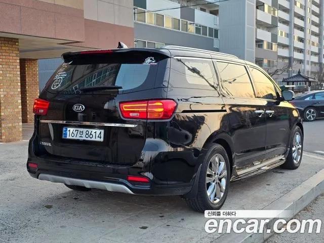 Kia The New Carnival 2018 Черный из Кореи, фото 4