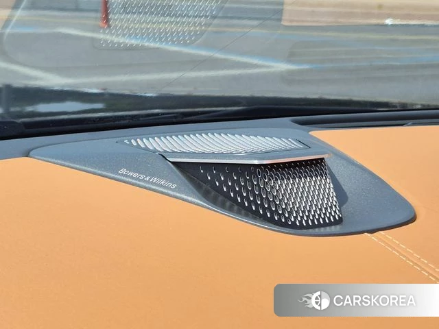 Aston Martin DB12 2025 Темно-зеленый из Кореи, фото 4