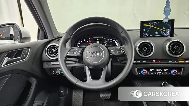 Audi New A3 2019 Белый из Кореи, фото 4