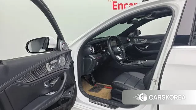 Mercedes-Benz E-Class W213 2021 Белый из Кореи, фото 4