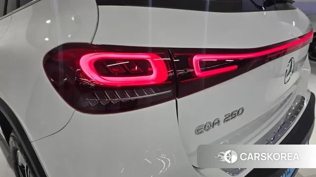 Mercedes-Benz EQA H243 2023 Белый из Кореи, фото 4