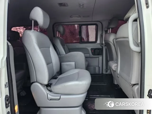 Hyundai The New Grand Starex 2018 Белый из Кореи, фото 4