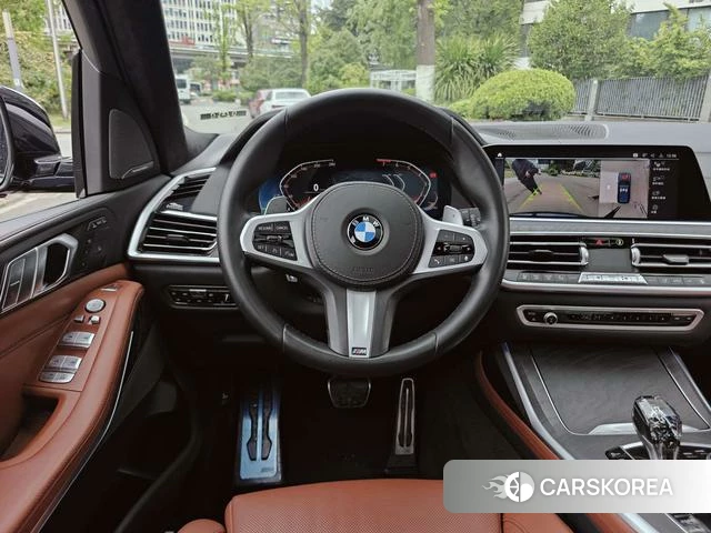 BMW X7 2021 Черный из Китая, фото 4