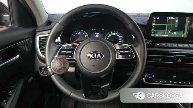 Kia Seltos 2021 Черный из Кореи, фото 4