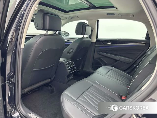Volkswagen Passat 2023 Черный из Китая, фото 4