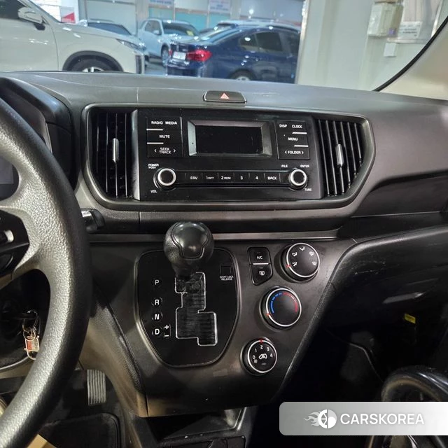 Kia The New Kia Ray 2023 Жемчужный цвет из Кореи, фото 4