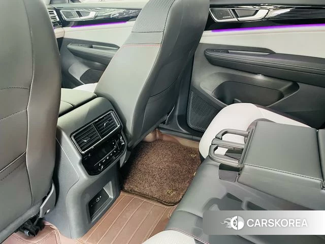 Volkswagen Tourang 2024 Черный из Китая, фото 4