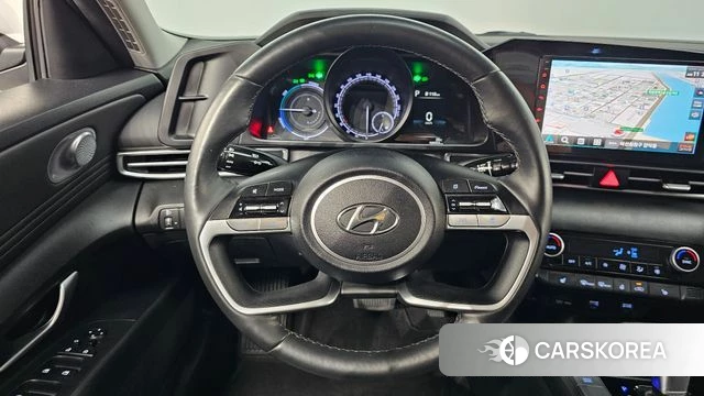 Hyundai Avante Hybrid (CN7) 2023 Белый из Кореи, фото 4