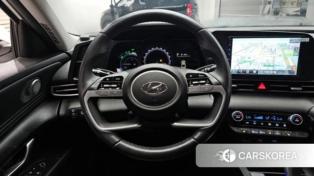 Hyundai Avante Hybrid (CN7) 2023 Белый из Кореи, фото 4