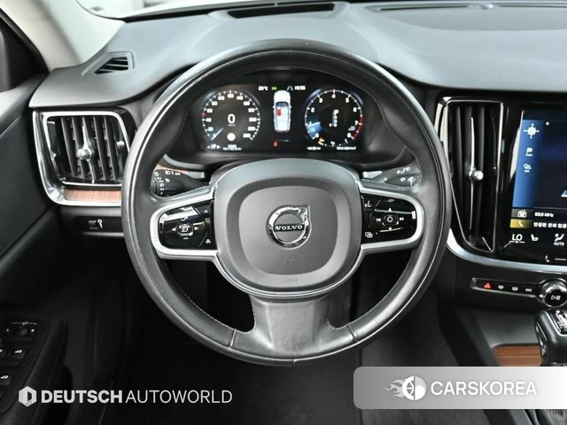 Volvo V60 Cross-Country 2nd Generation 2020 Белый из Кореи, фото 4