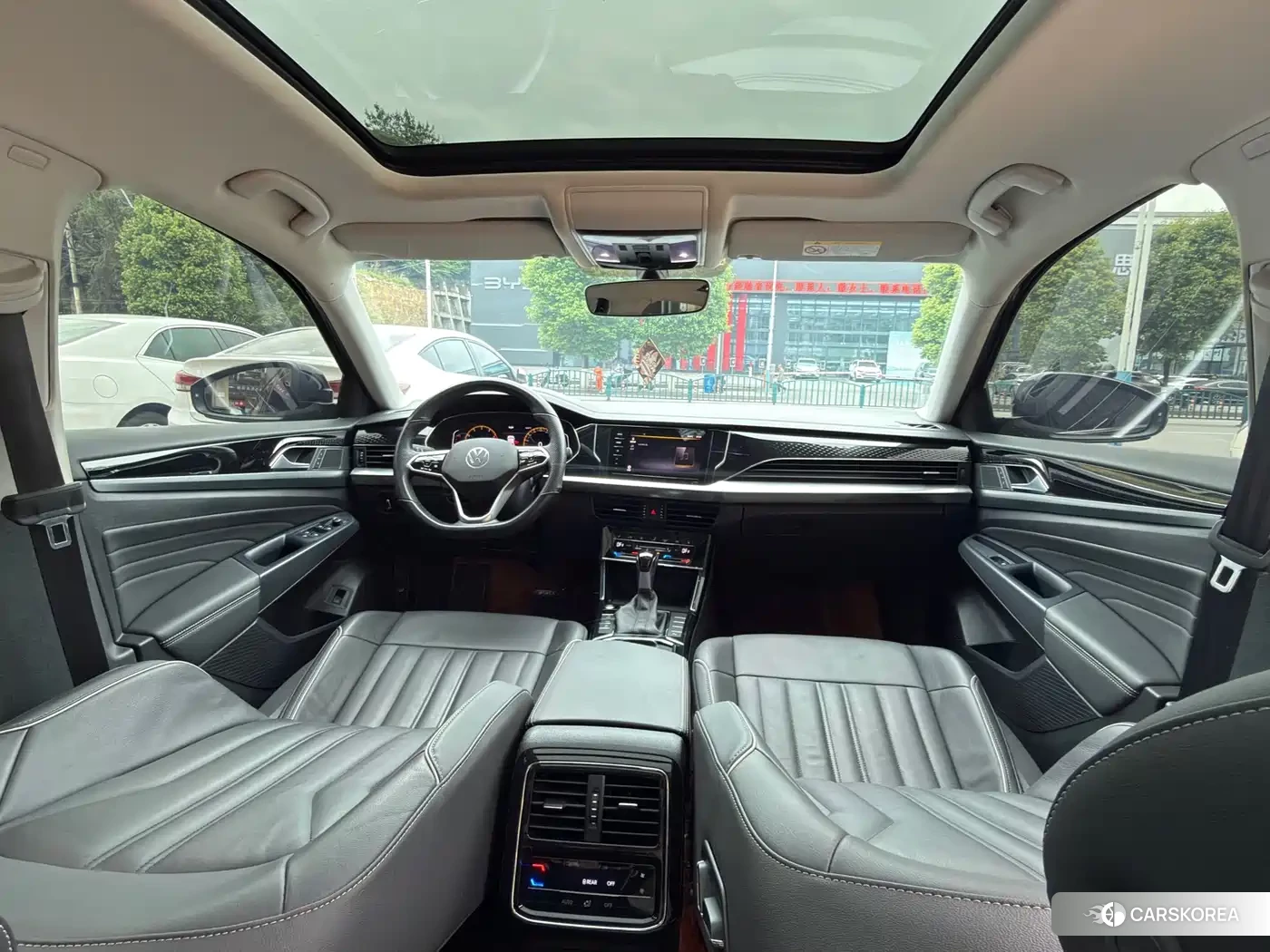 Volkswagen Passat 2022 Черный из Китая, фото 4