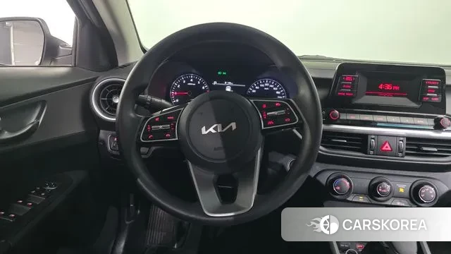 Kia The New K3 2nd generation 2021 Белый из Кореи, фото 4