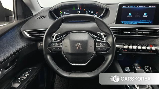Peugeot 5008 second generation 2018 Белый из Кореи, фото 4