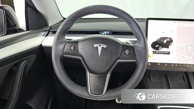 Tesla Model Y 2023 Черный из Кореи, фото 4